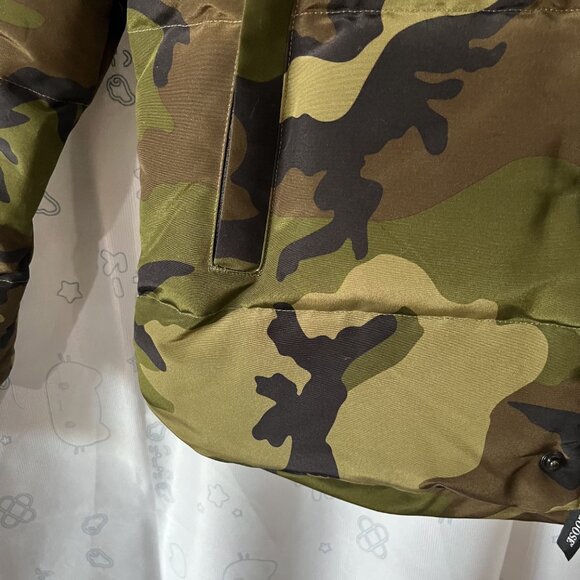 Canada Goose Expedition Series Camouflage Down Jacket - Picture 9 of 14